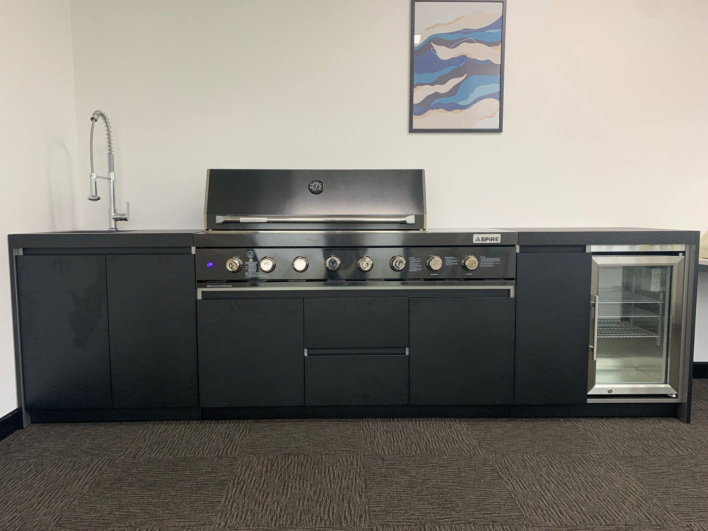 Aspire 6 Burner NAT GAS Combination with Double door Refridgerator, double door floor cabinet, corner cabinet and Sink Cabinets NATURAL GAS (does not include hose & Nat gas governor, they are supplied by an authorised Gas fitter / plumber)